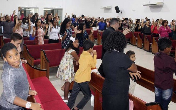 Missionsresa i Brasilien i olika församlingar